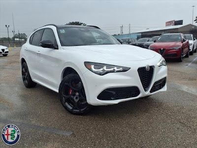 2025 Alfa Romeo Stelvio