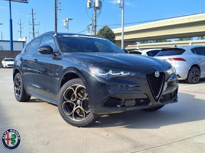 2025 Alfa Romeo Stelvio